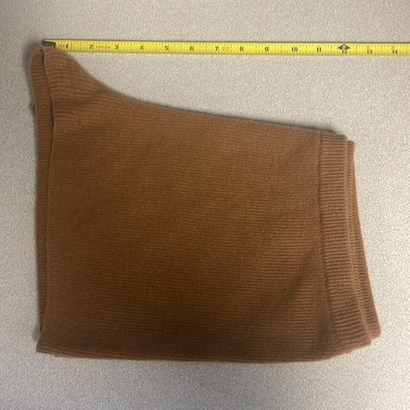 Cashmere Victoria’s Secret bralette and short set - Picture 9 of 12